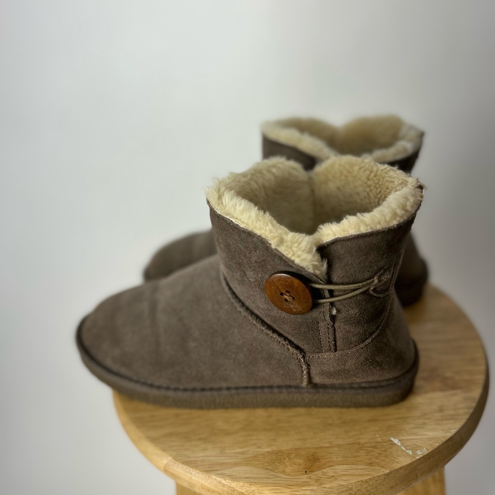 No Surrender - Booties - Picture 3 of 7